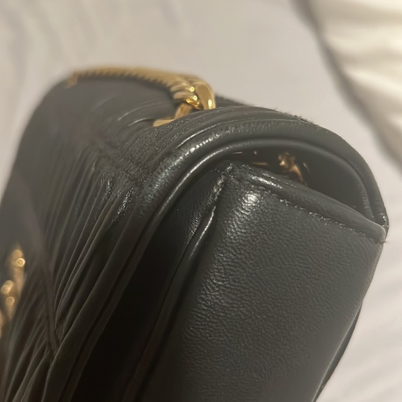 100% Authentic Prada crossbody bag. Purchased at Prada outlet. Nappa Gaufre - Picture 8 of 11